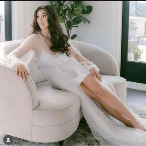 Voir Bridal Robe Size Medium